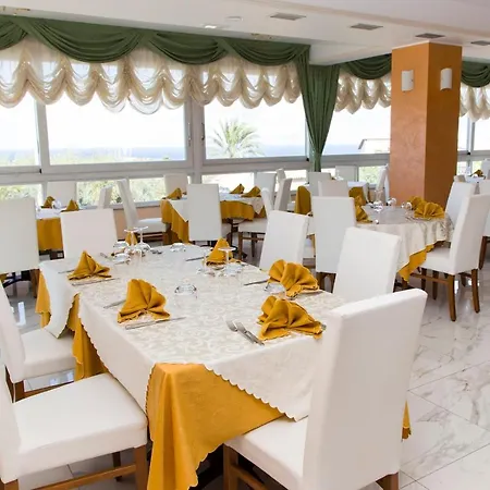 アパートホテル Anza Capo dʼOrlando