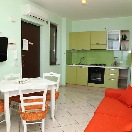 アパートホテル Anza 3*