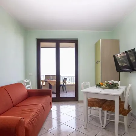 Anza アパートホテル