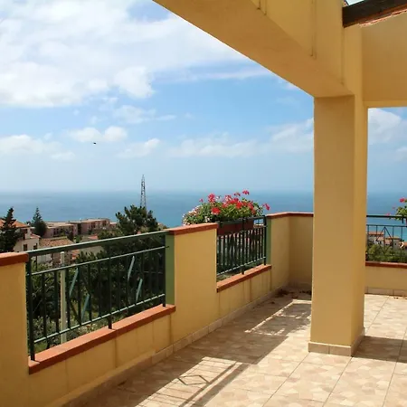 アパートホテル Anza