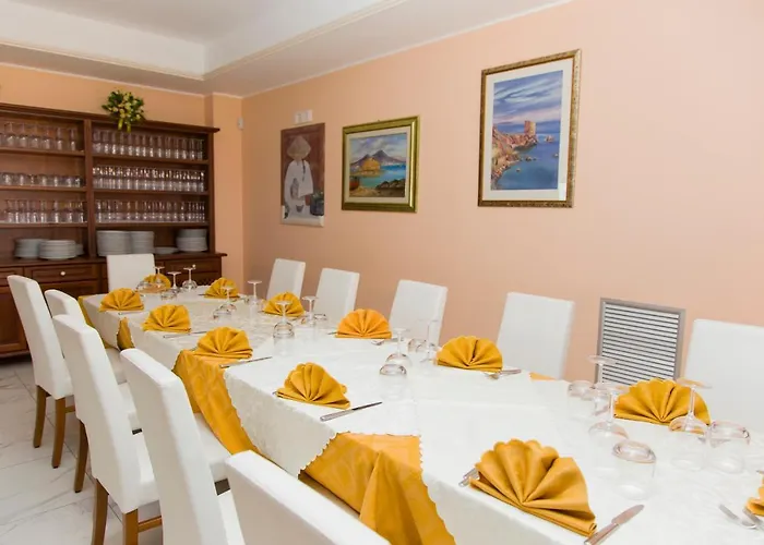 Anza Aparthotel Capo dʼOrlando