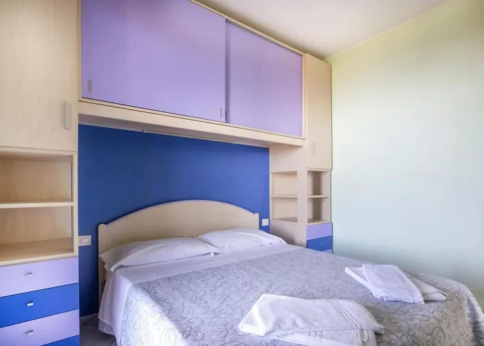 Aparthotel Anza 3*